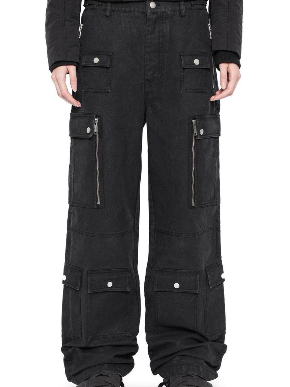 Men's Black Cargo Pants with Multi-Pocket Utility Design